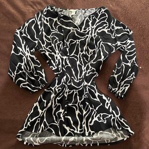 Loose Comfortable Black-and-White Dress